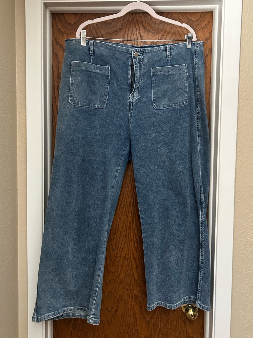 Wide Leg Ankle Jeans